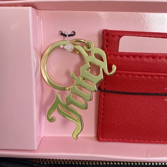 ❤️ ✨SALE!✨ Juicy Couture ‘Goth Stat’ Gift Set - Wristlet, Card Case, Keychain - Picture 3 of 8